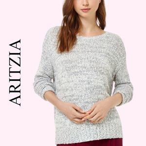 Aritzia Talula Chunky Knit White Pullover Soft Sweater